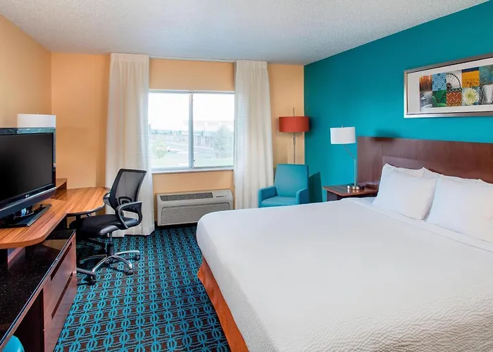 Hotel Fairfield By Marriott &