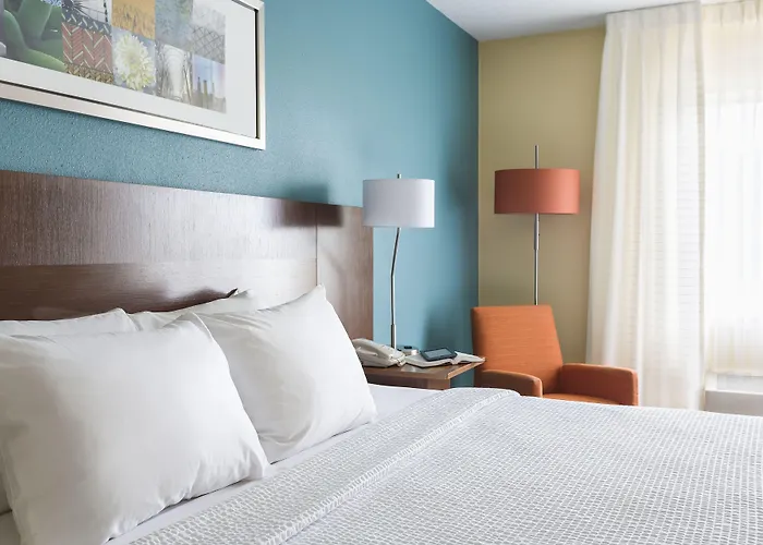 Fairfield By Marriott & Hotel 3*