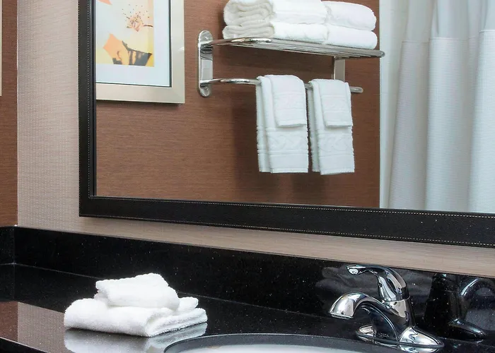 Hotel Fairfield By Marriott &